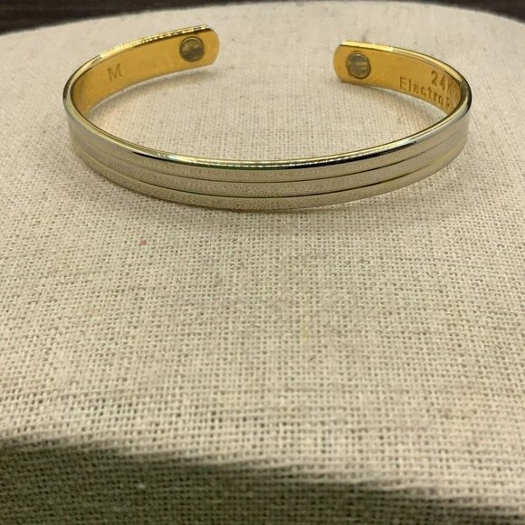 24K Electro Plated Tri Color Elegant Cuff Bracelet (M) - Picture 1 of 5